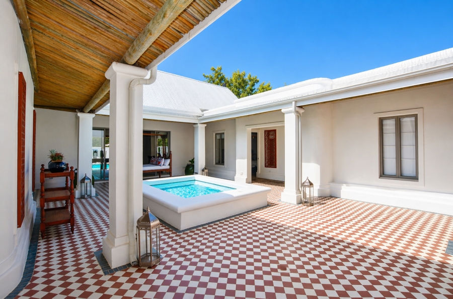 5 Bedroom Property for Sale in Riebeek Kasteel Western Cape